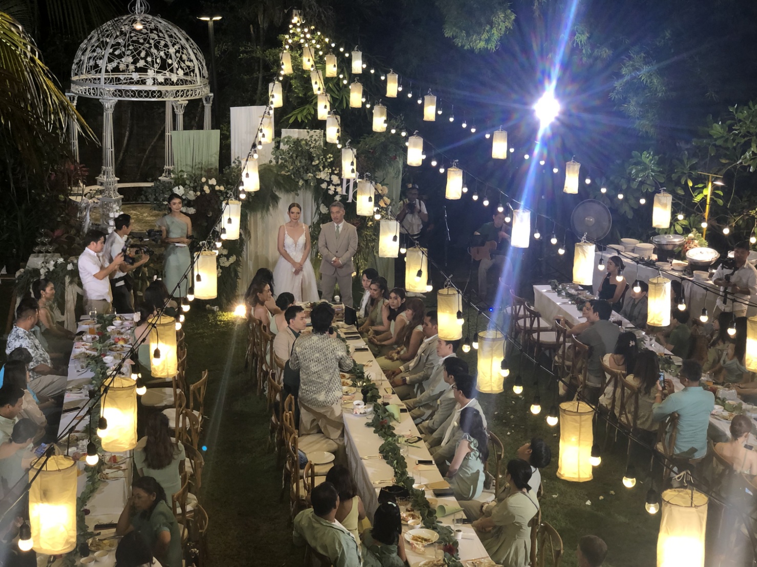 Garden wedding reception at Sound Gallery House